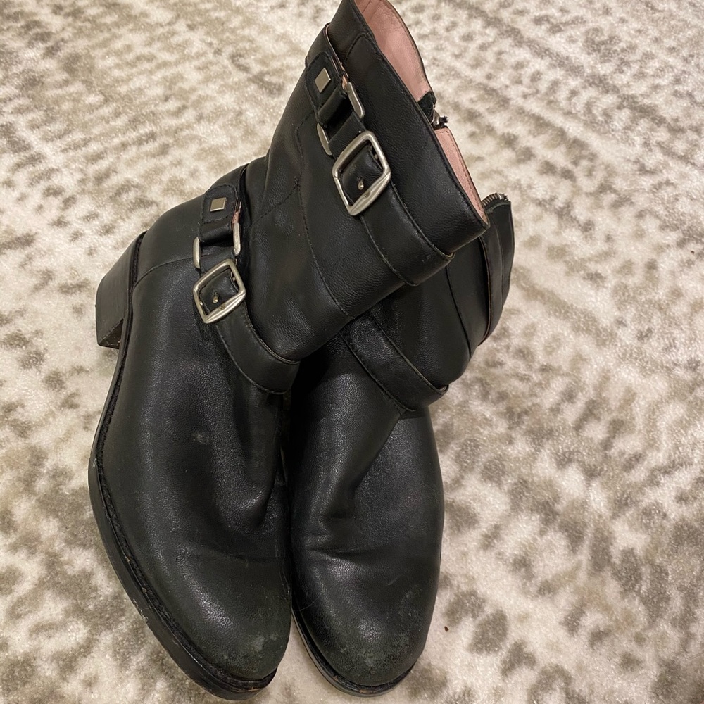 Taryn Rose Black Leather booties